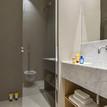 G55 Design 3* רומא